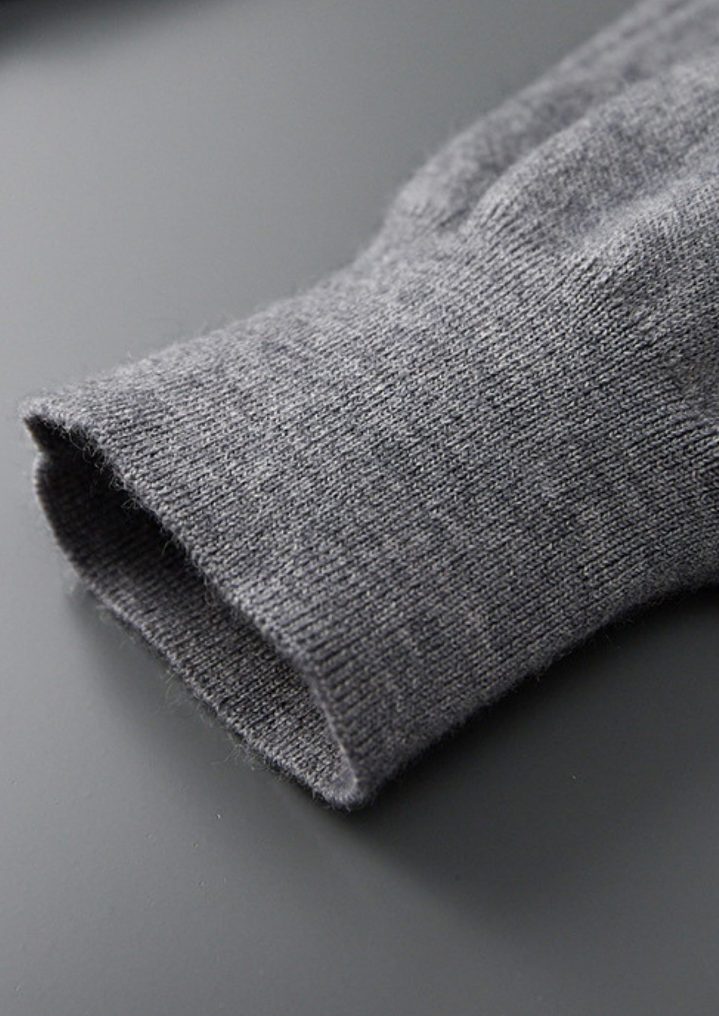 Cashmere Polo Sweater - Buttonless Design for Casual Wear - 100% Cashmere