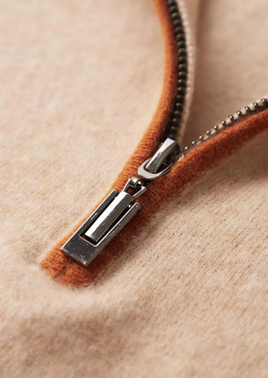 Cashmere Two-Tone Zipper Polo Shirt for Men - Luxurious Knitwear