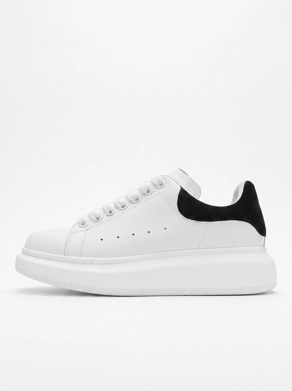 Men's Minimalist White Trainers - Stylish Lightweight Sneakers for Everyday Wear