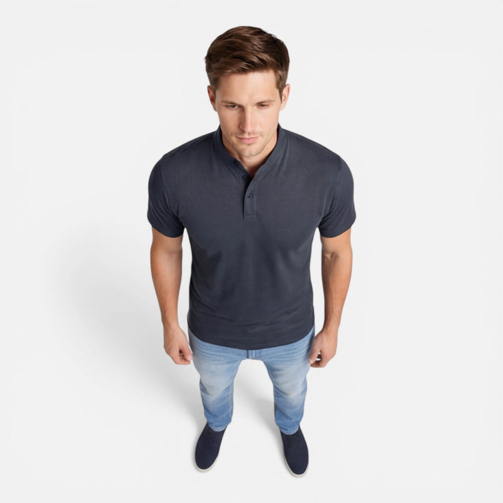 Men's Slim Fit Short Sleeve Henley Shirt in Soft Cotton for Casual Wear