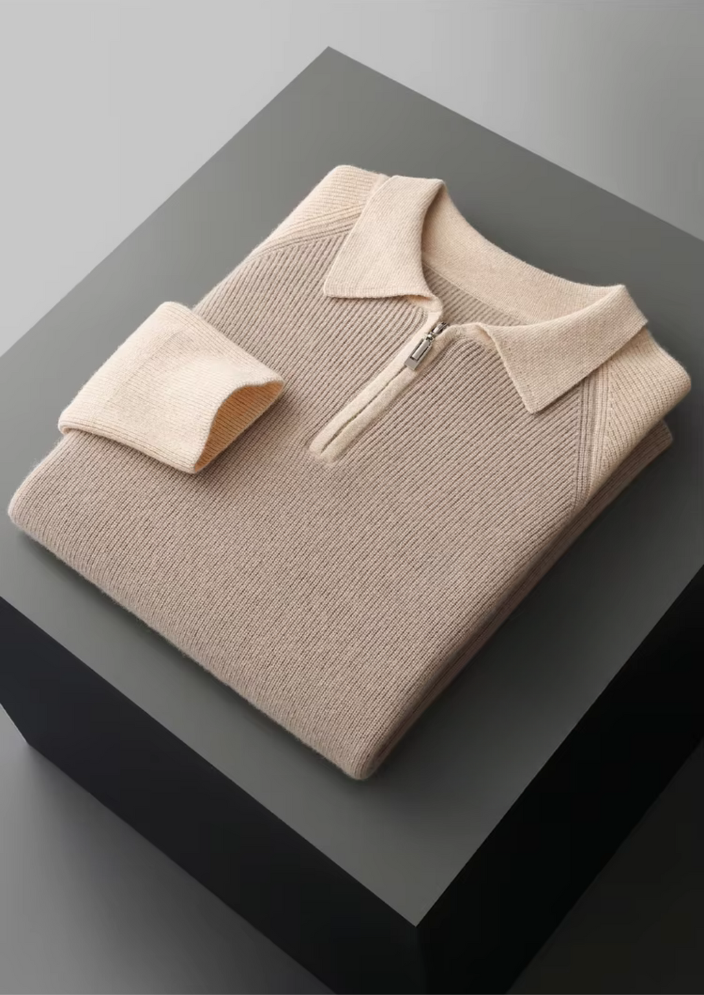 Two-Tone Zipper Sweater Polo for Men - Casual Knit Top for Everyday Wear
