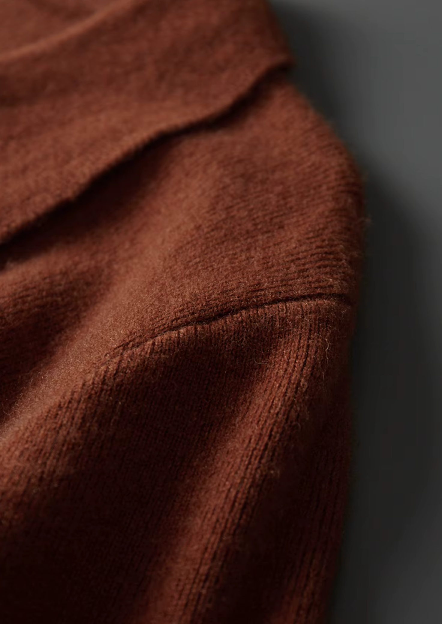 Wool Ribbed Buttonless Polo Shirt for Casual Wear and Layering